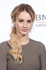 Grace Van Patten photo