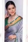 Urmilla Kothare photo