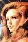 Hülya Koçyiğit photo