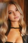 Madelyn Cline photo