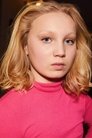 Helena Zengel photo