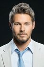 Scott Clifton photo