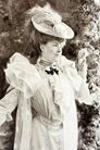 Julia Bartet photo