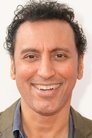 Aasif Mandvi photo