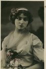 Lilian Greuze photo