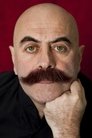 Ezel Akay photo
