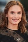 Ana Girardot photo