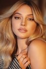 Madelyn Cline photo