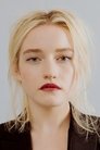 Julia Garner photo