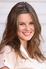 Chelsea Hobbs photo