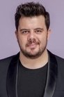 Eser Yenenler photo