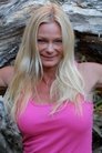 Raye Hollitt photo
