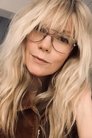 Laura Harris photo