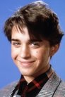 Ilan Mitchell-Smith photo