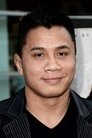 Cung Le photo