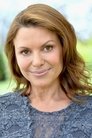Kari Wuhrer photo