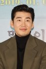 Yoon Kye-sang photo