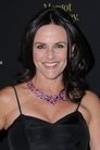 Gia Carides photo