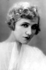 Lilian Greuze photo