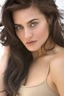 Caitlin Leahy photo