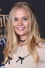 Carly Schroeder photo