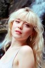 Maisie Peters photo