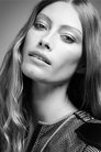 Alyssa Sutherland photo