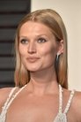 Toni Garrn photo