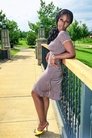Elle Downs photo