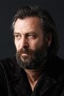 Nejat İşler photo